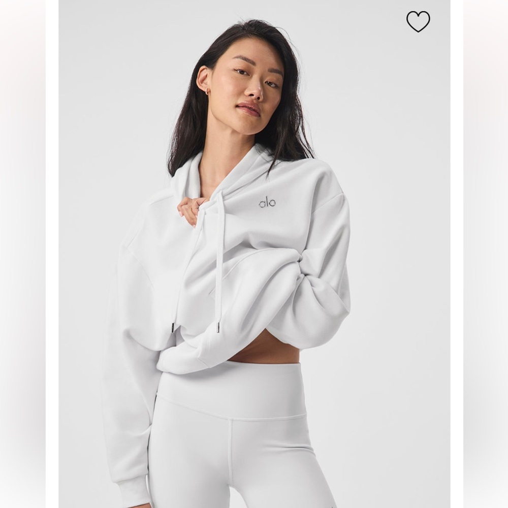 ALO Yoga Women's White Accolade Hoodie